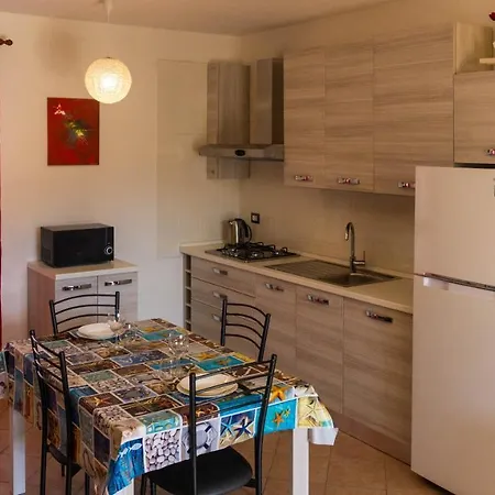 Sette Posti Vicino Al Centro Di Apartamento